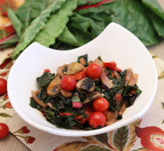 Spinach Mushroom and Cherry Tomato Fry-Up