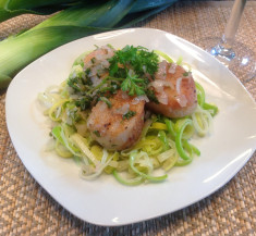 Scallops on Creamy Leeks