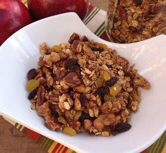 Homemade Apple Pie Granola