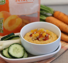 Sweet and Spicy Sriracha Carrot Hummus