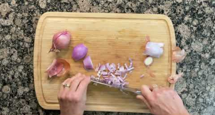 Cutting Shallots